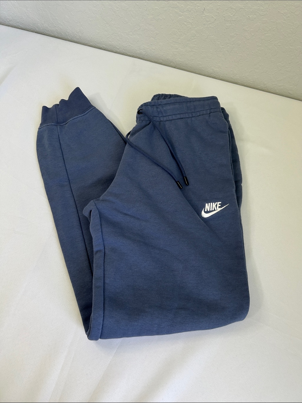Nike Sportswear Fleece Jogger Sweatpants Women’s Small Blue Embroidered Logo
